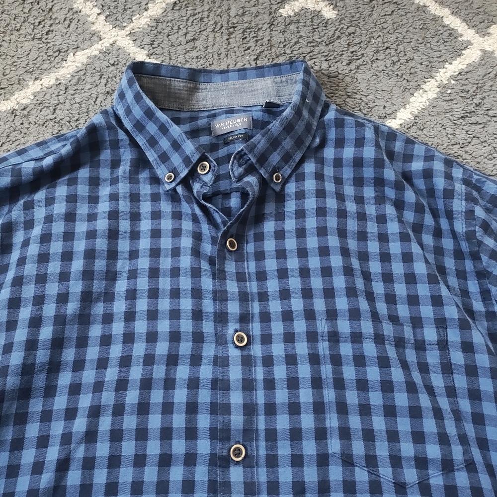 Men’s Van Heusen Never Tuck Slim Fit Shirt Size x large neck 17- 17.5 - Picture 2 of 7